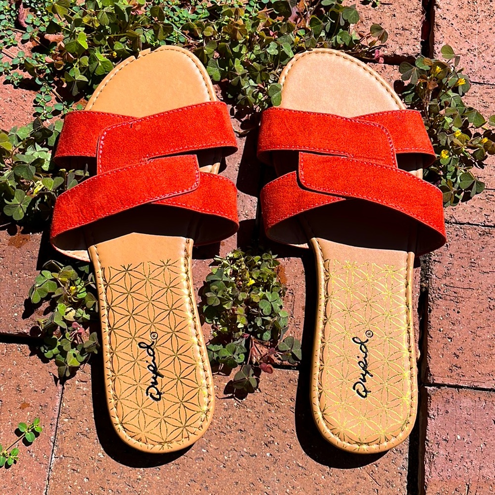 Qupid Sandals NWT